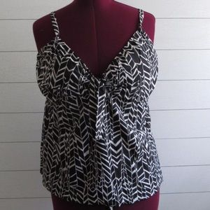 Avenue geometric black and white tankini swim top